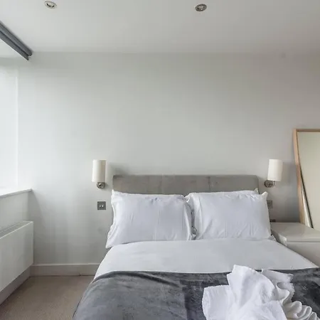 Guestready - Warm Retreat In Heart דירה בריסטול